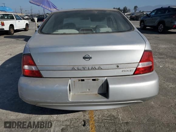 ✅ 2000 Nissan Altima GXE • VIN: 1N4DL01AXYC205311 • Lot: 66969515. Listed on Copart with 137,046 mi. Free auction sales archive from the USA and detailed vehicle history report at DreamBid. Image 6.