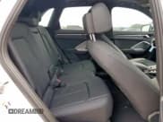 ✅ 2024 Audi Q3 Premium • VIN: WA1AUCF31R1085105 • Lot: 57482305. Wystawiony na Copart z przebiegiem 12 334 mil. Bezpłatny archiwum sprzedaży aukcyjnych z USA i szczegółowy raport historii pojazdu na DreamBid. Zdjęcie 11.