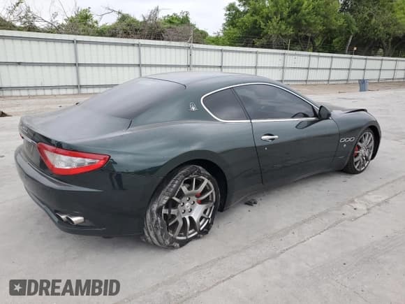 ✅ 2009 Maserati GranTurismo • VIN: ZAMGJ45A290042859 • Lot: 50303994. Listed on Copart with 44,226 mi. Free auction sales archive from the USA and detailed vehicle history report at DreamBid. Image 3.