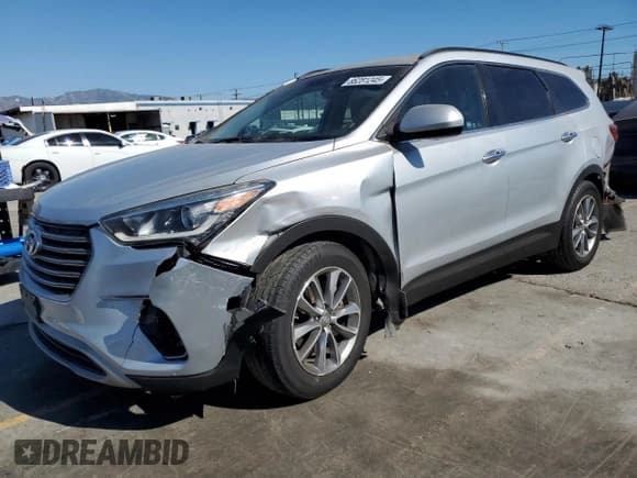 ✅ 2017 Hyundai Santa Fe SE • VIN: KM8SM4HF0HU206254 • Лот: 86281245. Опубликован ранее на Copart с пробегом 127 186 миль. Бесплатный доступ к архиву аукционных продаж из США и подробный отчёт об истории автомобиля на DreamBid. Изображение 1.