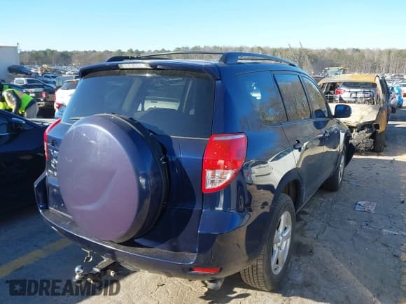 ✅ 2006 Toyota RAV4 • VIN: JTMZK33VX66001821 • Lot: 41337881. Listed on IAAI with 189,949 mi. Free auction sales archive from the USA and detailed vehicle history report at DreamBid. Image 4.