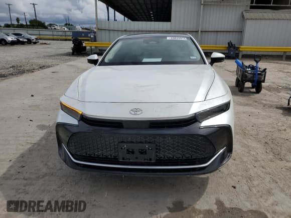 ✅ 2024 Toyota Crown XLE • VIN: JTDAAAAF9R3023637 • Лот: 69849914. Опубликован ранее на Copart с пробегом 11 895 миль. Бесплатный доступ к архиву аукционных продаж из США и подробный отчёт об истории автомобиля на DreamBid. Изображение 5.