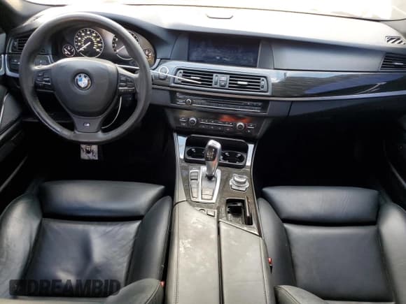 ✅ 2013 BMW 5 Series 535i xDrive • VIN: WBAFU7C54DDU73796 • Lot: 92017855. Listed on Copart with 91,489 mi. Free auction sales archive from the USA and detailed vehicle history report at DreamBid. Image 8.