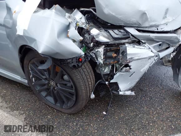 2021 Toyota Camry XSE с VIN 4T1K61BKXMU037756, выставлен на аукционе IAAI как лот 41828764 с пробегом 17 565 миль миль и . История ставок и продаж доступна на DreamBid. Изображение 18.