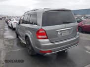 ✅ 2010 Mercedes-Benz GL 550 • VIN: 4JGBF8GE7AA563321 • Lot: 41467521. Wystawiony na IAAI z przebiegiem 157 816 mil. Bezpłatny archiwum sprzedaży aukcyjnych z USA i szczegółowy raport historii pojazdu na DreamBid. Zdjęcie 3.