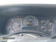 ✅ 2005 Chevrolet Silverado 2500HD LS • VIN: 1GCHK232X5F966561 • Lot: 42402828. Wystawiony na IAAI z przebiegiem 207 618 mil. Bezpłatny archiwum sprzedaży aukcyjnych z USA i szczegółowy raport historii pojazdu na DreamBid. Zdjęcie 7.