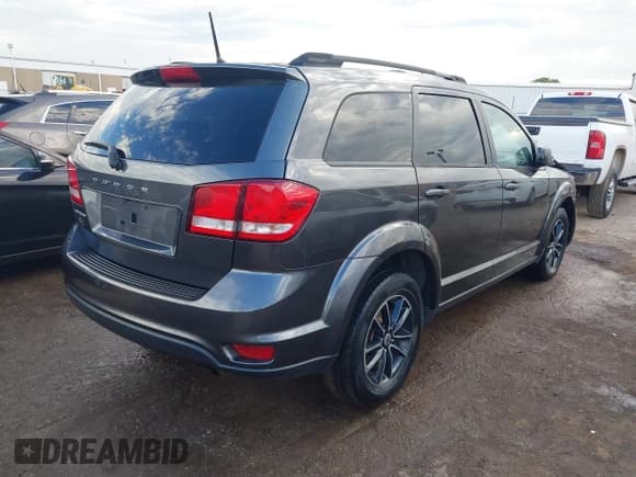 ✅ 2019 Dodge Journey SE • VIN: 3C4PDCBB6KT706818 • Lot: 43290788. Wystawiony na IAAI z przebiegiem 100 740 mil. Bezpłatny archiwum sprzedaży aukcyjnych z USA i szczegółowy raport historii pojazdu na DreamBid. Zdjęcie 4.