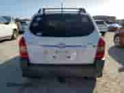 2007 Hyundai Tucson SE z VIN KM8JN12D47U641209, wystawiony jako Copart lot #77636264 z przebiegiem Nie podano mil oraz Szkoda całkowita • Salvage title. Historia ofert i sprzedaży dostępna na DreamBid. Obrazek 6.