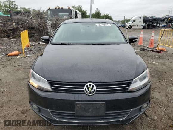 ✅ 2012 Volkswagen Jetta SEL • VIN: 3VWLP7AJ7CM421818 • Лот: 58116055. Опубликован ранее на Copart с пробегом 212 437 миль. Бесплатный доступ к архиву аукционных продаж из США и подробный отчёт об истории автомобиля на DreamBid. Изображение 5.