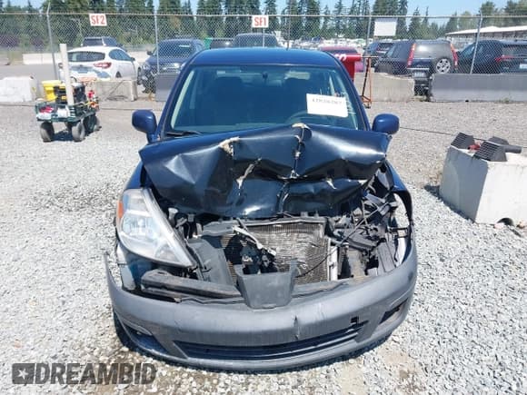 ✅ 2009 Nissan Versa S • VIN: 3N1BC11E29L451532 • Лот: 42820287. Опубликован ранее на IAAI с пробегом 201 745 миль. Бесплатный доступ к архиву аукционных продаж из США и подробный отчёт об истории автомобиля на DreamBid. Изображение 12.