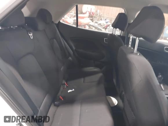 ✅ 2021 Hyundai Venue SE • VIN: KMHRB8A35MU099403 • Lot: 42106478. Listed on IAAI with 29,017 mi. Free auction sales archive from the USA and detailed vehicle history report at DreamBid. Image 8.