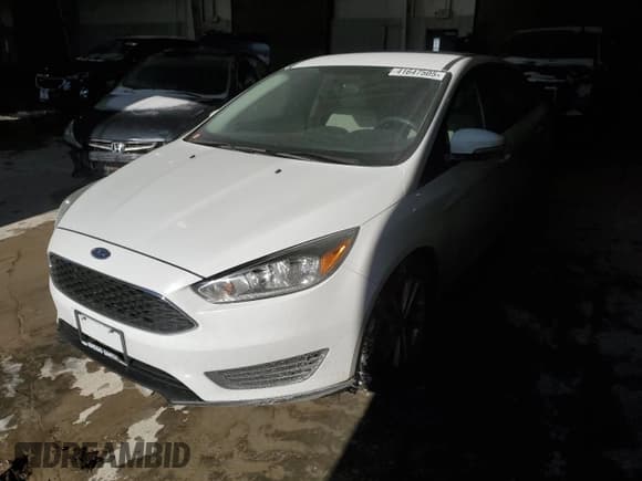 ✅ 2015 Ford Focus SE • VIN: 1FADP3F22FL267712 • Lot: 41647505. Listed on Copart with 33,885 mi. Free auction sales archive from the USA and detailed vehicle history report at DreamBid. Image 1.