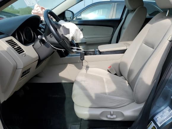 ✅ 2010 Mazda CX-9 Sport • VIN: JM3TB2MAXA0232166 • Lot: 54102705. Listed on Copart with 116,602 mi. Free auction sales archive from the USA and detailed vehicle history report at DreamBid. Image 7.