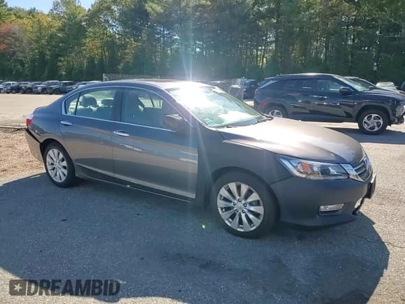 ✅ 2013 Honda Accord EX • VIN: 1HGCR2F75DA031281 • Lot: 81635995. Wystawiony na Copart z przebiegiem 164 875 mil. Bezpłatny archiwum sprzedaży aukcyjnych z USA i szczegółowy raport historii pojazdu na DreamBid. Zdjęcie 13.