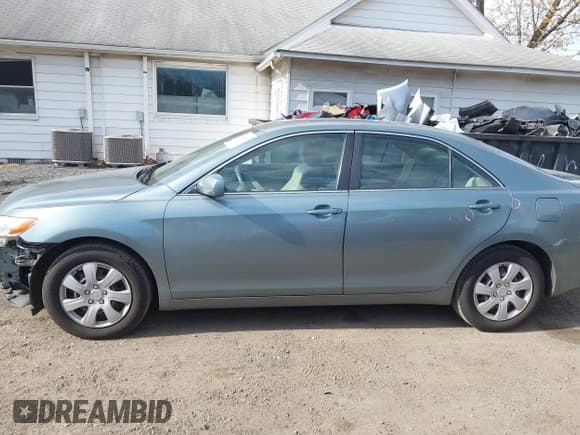 ✅ 2007 Toyota Camry CE • VIN: 4T1BE46K77U724454 • Lot: 43624950. Listed on IAAI with 272,733 mi. Free auction sales archive from the USA and detailed vehicle history report at DreamBid. Image 15.