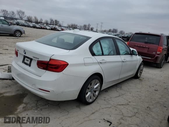 ✅ 2016 BMW 3 Series 320i xDrive • VIN: WBA8E5G5XGNU20555 • Lot: 83908054. Listed on Copart with Not provided. Free auction sales archive from the USA and detailed vehicle history report at DreamBid. Image 3.