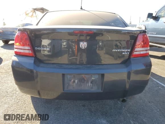 ✅ 2010 Dodge Avenger SXT • VIN: 1B3CC4FB7AN206331 • Лот: 81363594. Опубликован ранее на Copart с пробегом 86 643 миль. Бесплатный доступ к архиву аукционных продаж из США и подробный отчёт об истории автомобиля на DreamBid. Изображение 6.