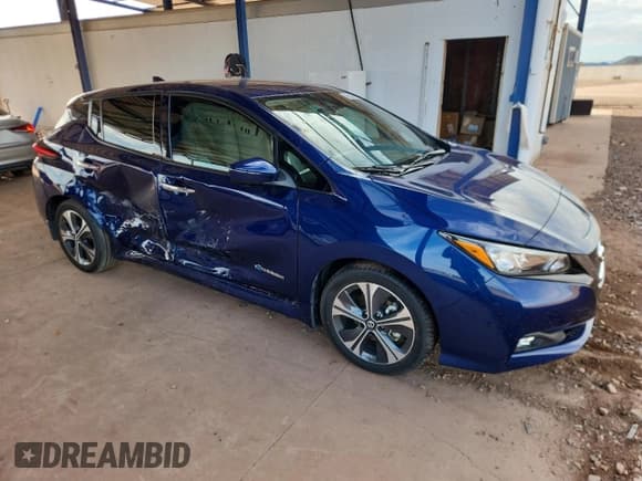 ✅ 2018 Nissan LEAF SV • VIN: 1N4AZ1CP2JC306910 • Лот: 93064735. Опубликован ранее на Copart с пробегом 41 948 миль. Бесплатный доступ к архиву аукционных продаж из США и подробный отчёт об истории автомобиля на DreamBid. Изображение 4.