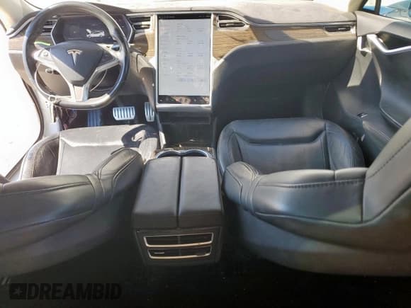 ✅ 2015 Tesla Model S 85D • VIN: 5YJSA1H48FF090026 • Лот: 85408855. Опубликован ранее на Copart с пробегом 78 942 миль. Бесплатный доступ к архиву аукционных продаж из США и подробный отчёт об истории автомобиля на DreamBid. Изображение 8.