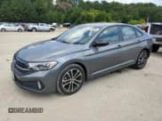 ✅ 2023 Volkswagen Jetta Sport • VIN: 3VWBM7BU3PM040115 • Lot: 68155065. Wystawiony na Copart z przebiegiem 51 740 mil. Bezpłatny archiwum sprzedaży aukcyjnych z USA i szczegółowy raport historii pojazdu na DreamBid. Zdjęcie 1.