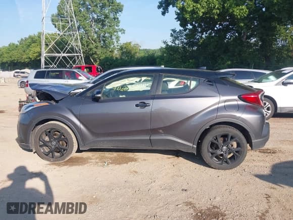✅ 2021 Toyota C-HR LE • VIN: JTNKHMBX4M1099677 • Лот: 42623525. Опубликован ранее на IAAI с пробегом 101 376 миль. Бесплатный доступ к архиву аукционных продаж из США и подробный отчёт об истории автомобиля на DreamBid. Изображение 14.