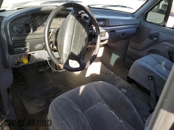 ✅ 1994 Ford F-150 • VIN: 1FTEX14N0RKA38553 • Lot: 46876235. Wystawiony na Copart z przebiegiem 330 998 mil. Bezpłatny archiwum sprzedaży aukcyjnych z USA i szczegółowy raport historii pojazdu na DreamBid. Zdjęcie 8.