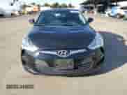 2012 Hyundai Veloster w/Red Int z VIN KMHTC6AD2CU065143, wystawiony jako Copart lot #87262524 z przebiegiem 111 448 mil mil oraz Czysty tytuł • Clean title. Historia ofert i sprzedaży dostępna na DreamBid. Obrazek 5.