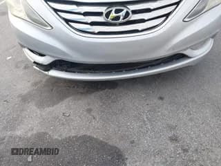 ✅ 2012 Hyundai Sonata SE • VIN: 5NPEC4AB2CH410245 • Lot: 43333808. Wystawiony na IAAI z przebiegiem 230 798 mil. Bezpłatny archiwum sprzedaży aukcyjnych z USA i szczegółowy raport historii pojazdu na DreamBid. Zdjęcie 6.