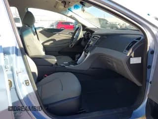 ✅ 2011 Hyundai Sonata Hybrid • VIN: KMHEC4A4XBA002935 • Lot: 43552287. Wystawiony na IAAI z przebiegiem 131 159 mil. Bezpłatny archiwum sprzedaży aukcyjnych z USA i szczegółowy raport historii pojazdu na DreamBid. Zdjęcie 5.