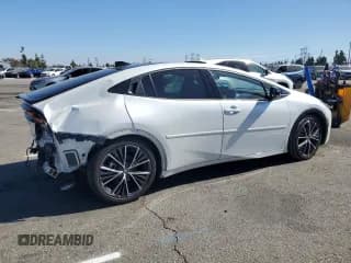 ✅ 2024 Toyota Prius LE • VIN: JTDACAAU8R3020687 • Лот: 71664695. Опубликован ранее на Copart с пробегом 16 798 миль. Бесплатный доступ к архиву аукционных продаж из США и подробный отчёт об истории автомобиля на DreamBid. Изображение 3.