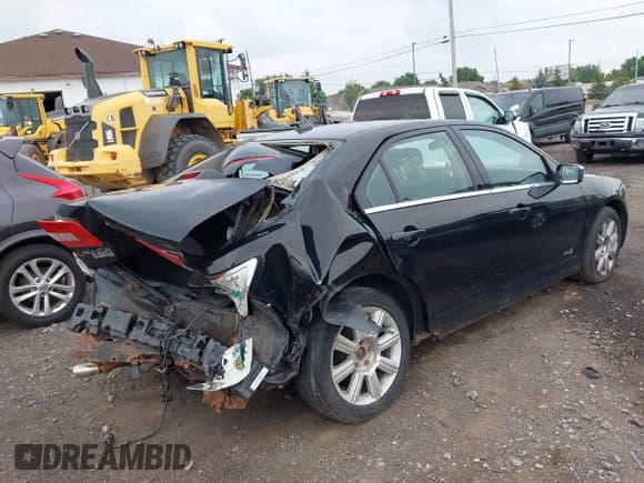 ✅ 2008 Lincoln MKZ • VIN: 3LNHM28TX8R612151 • Lot: 42721061. Listed on IAAI with 116,807 mi. Free auction sales archive from the USA and detailed vehicle history report at DreamBid. Image 4.