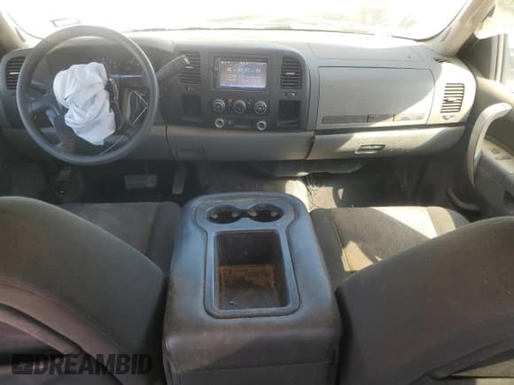 ✅ 2011 Chevrolet Silverado 1500 LS • VIN: 3GCPCREA3BG114715 • Lot: 72989904. Listed on Copart with 201,439 mi. Free auction sales archive from the USA and detailed vehicle history report at DreamBid. Image 8.