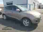 ✅ 2011 Hyundai Tucson Limited • VIN: KM8JUCAC5BU210779 • Lot: 70161325. Listed on Copart with 220,043 mi miles. Access the free auction sales archive from the USA and view a detailed vehicle history report at DreamBid. Image 4.