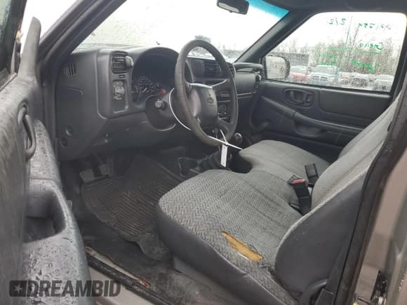 ✅ 2002 Chevrolet S-10 Fleet • VIN: 1GCCS145928158697 • Lot: 46715405. Listed on Copart with 207,999 mi. Free auction sales archive from the USA and detailed vehicle history report at DreamBid. Image 8.