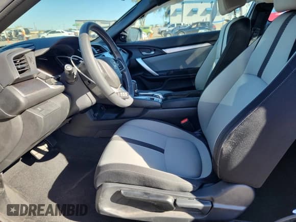 ✅ 2018 Honda Civic EX-T • VIN: 2HGFC3B31JH354912 • Lot: 83971445. Wystawiony na Copart z przebiegiem 62 356 mil. Bezpłatny archiwum sprzedaży aukcyjnych z USA i szczegółowy raport historii pojazdu na DreamBid. Zdjęcie 7.