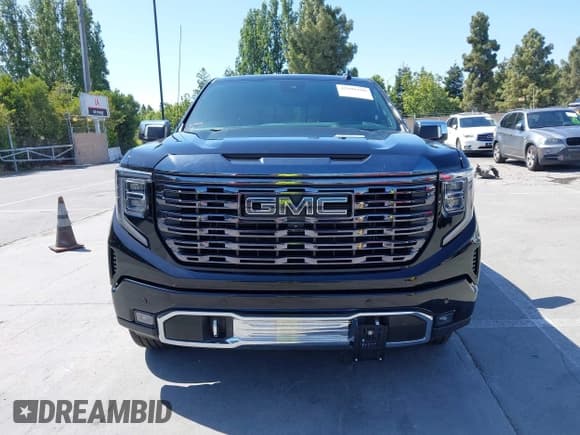 ✅ 2023 GMC Sierra 1500 Denali Ultimate • VIN: 1GTUUHEL4PZ257594 • Лот: 42408388. Опубликован ранее на IAAI с пробегом 37 249 миль. Бесплатный доступ к архиву аукционных продаж из США и подробный отчёт об истории автомобиля на DreamBid. Изображение 12.
