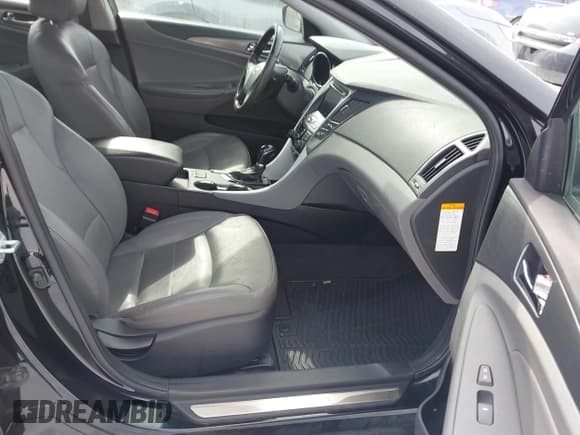 ✅ 2012 Hyundai Sonata Hybrid • VIN: KMHEC4A45CA043197 • Lot: 41611904. Listed on IAAI with 178,902 mi. Free auction sales archive from the USA and detailed vehicle history report at DreamBid. Image 5.