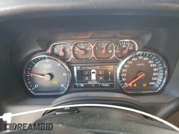 ✅ 2018 Chevrolet Suburban LT • VIN: 1GNSKHKC7JR211323 • Lot: 91936545. Wystawiony na Copart z przebiegiem 365 368 mil. Bezpłatny archiwum sprzedaży aukcyjnych z USA i szczegółowy raport historii pojazdu na DreamBid. Zdjęcie 9.