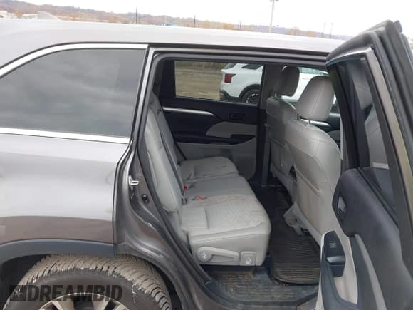 ✅ 2014 Toyota Highlander LE • VIN: 5TDBKRFHXES051286 • Лот: 43654022. Опубликован ранее на IAAI с пробегом 148 298 миль. Бесплатный доступ к архиву аукционных продаж из США и подробный отчёт об истории автомобиля на DreamBid. Изображение 8.