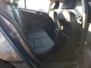 ✅ 2013 Volkswagen Jetta SE • VIN: 3VWBP7AJ1DM435419 • Lot: 93075595. Wystawiony na Copart z przebiegiem 133 860 mil. Bezpłatny archiwum sprzedaży aukcyjnych z USA i szczegółowy raport historii pojazdu na DreamBid. Zdjęcie 10.