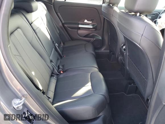 ✅ 2021 Mercedes-Benz GLA 250 • VIN: W1N4N4HB0MJ130191 • Лот: 40397003. Опубликован ранее на Copart с пробегом 22 854 миль. Бесплатный доступ к архиву аукционных продаж из США и подробный отчёт об истории автомобиля на DreamBid. Изображение 10.