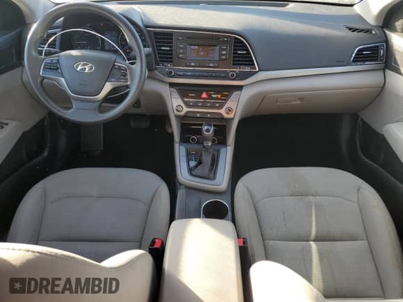 2017 Hyundai Elantra SE z VIN 5NPD74LF3HH149487, wystawiony jako Copart lot #91120955 z przebiegiem 100 166 mil mil oraz Czysty tytuł • Clean title. Historia ofert i sprzedaży dostępna na DreamBid. Obrazek 8.