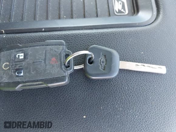 ✅ 2017 Chevrolet Silverado 1500 LT • VIN: 1GCVKRECXHZ282064 • Лот: 43625634. Опубликован ранее на IAAI с пробегом 120 550 миль. Бесплатный доступ к архиву аукционных продаж из США и подробный отчёт об истории автомобиля на DreamBid. Изображение 11.