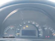 ✅ 2002 Mercedes-Benz C 230/260/280/320 • VIN: WDBRF61J32F272220 • Lot: 42665768. Wystawiony na IAAI z przebiegiem Nie podano. Bezpłatny archiwum sprzedaży aukcyjnych z USA i szczegółowy raport historii pojazdu na DreamBid. Zdjęcie 7.