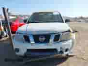2014 Nissan Frontier Desert Runner z VIN 1N6AD0ER9EN763755, wystawiony jako IAAI lot #43352830 z przebiegiem 221 936 mil mil oraz . Historia ofert i sprzedaży dostępna na DreamBid. Obrazek 12.