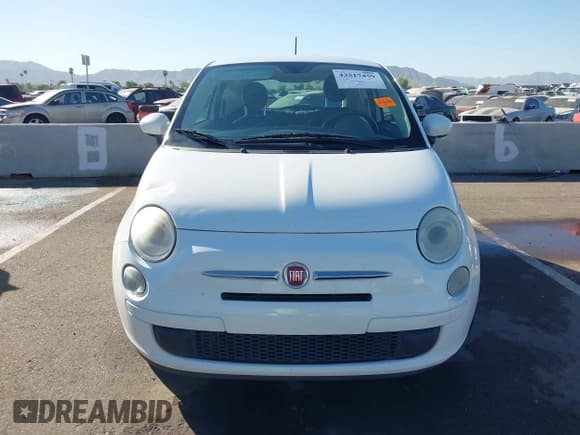 ✅ 2015 FIAT 500 Pop • VIN: 3C3CFFAR6FT508548 • Lot: 43517459. Wystawiony na IAAI z przebiegiem 93 681 mil. Bezpłatny archiwum sprzedaży aukcyjnych z USA i szczegółowy raport historii pojazdu na DreamBid. Zdjęcie 12.