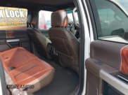 ✅ 2019 Ford F-150 XL • VIN: 1FTFW1E10KFC64819 • Lot: 42451983. Wystawiony na IAAI z przebiegiem 111 719 mil. Bezpłatny archiwum sprzedaży aukcyjnych z USA i szczegółowy raport historii pojazdu na DreamBid. Zdjęcie 8.