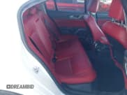 ✅ 2018 Alfa Romeo Giulia Ti • VIN: ZARFAECN8J7592421 • Лот: 42677041. Опубликован ранее на IAAI с пробегом 63 689 миль. Бесплатный доступ к архиву аукционных продаж из США и подробный отчёт об истории автомобиля на DreamBid. Изображение 8.