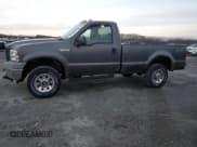 ✅ 2005 Ford F-250 XL • VIN: 1FTNF21585EA85013 • Lot: 86022804. Wystawiony na Copart z przebiegiem 117 198 mil. Bezpłatny archiwum sprzedaży aukcyjnych z USA i szczegółowy raport historii pojazdu na DreamBid. Zdjęcie 1.