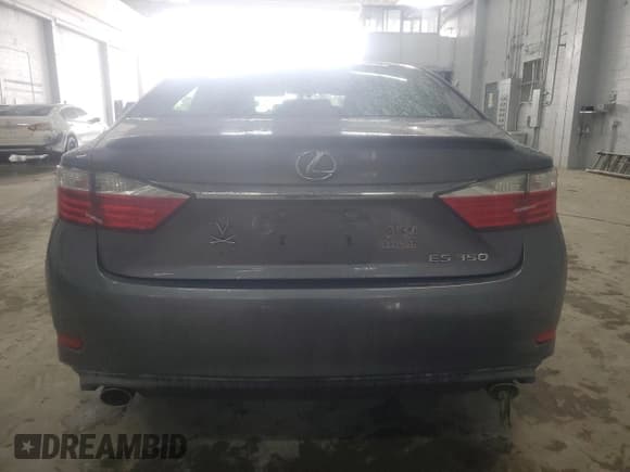 ✅ 2014 Lexus ES 330 • VIN: JTHBK1GG8E2145874 • Lot: 57392155. Listed on Copart with 214,601 mi. Free auction sales archive from the USA and detailed vehicle history report at DreamBid. Image 6.